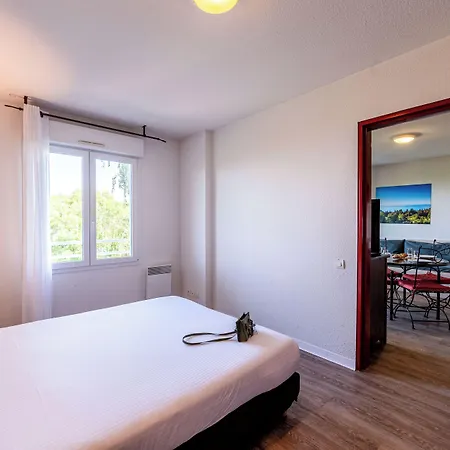 Zenitude Les Terrasses Du Lac, An Ascend Collection 3*